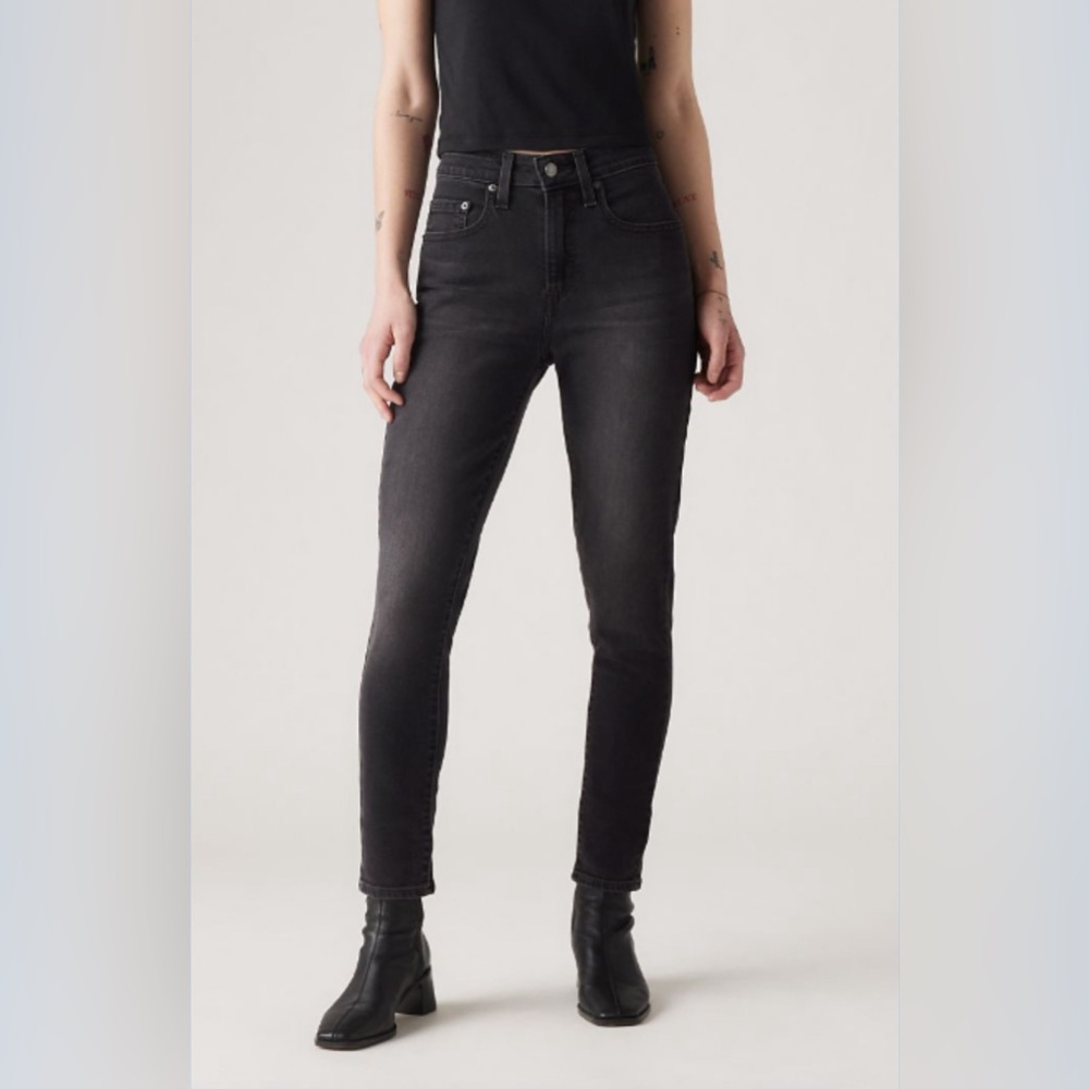 Levi’s High Rise Skinny Size 25